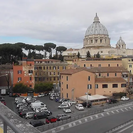 Vatican City Loft روما